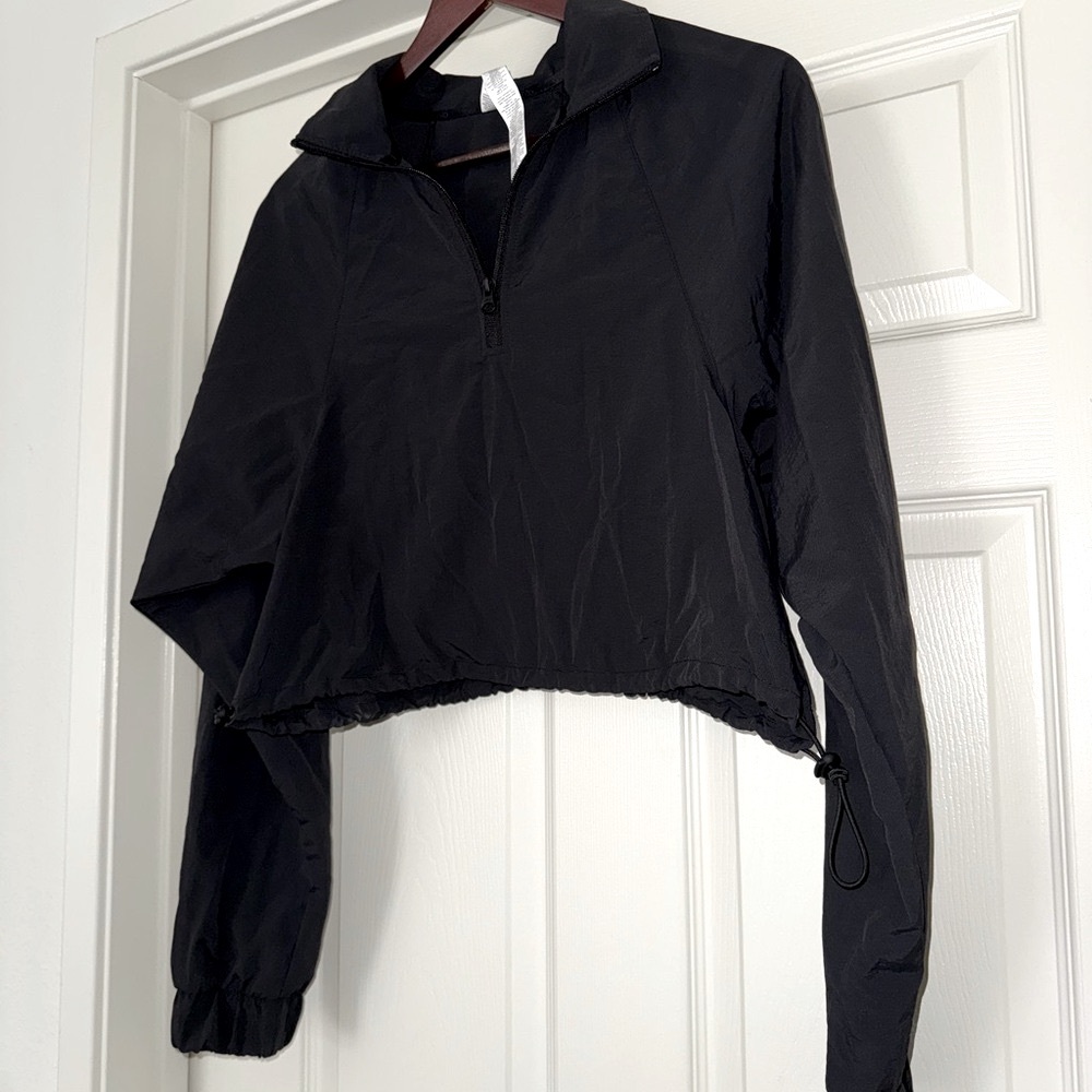 *SOLD*ALO Yoga 1/4 Zip Alumni Pullover in Black - Picture 9 of 14